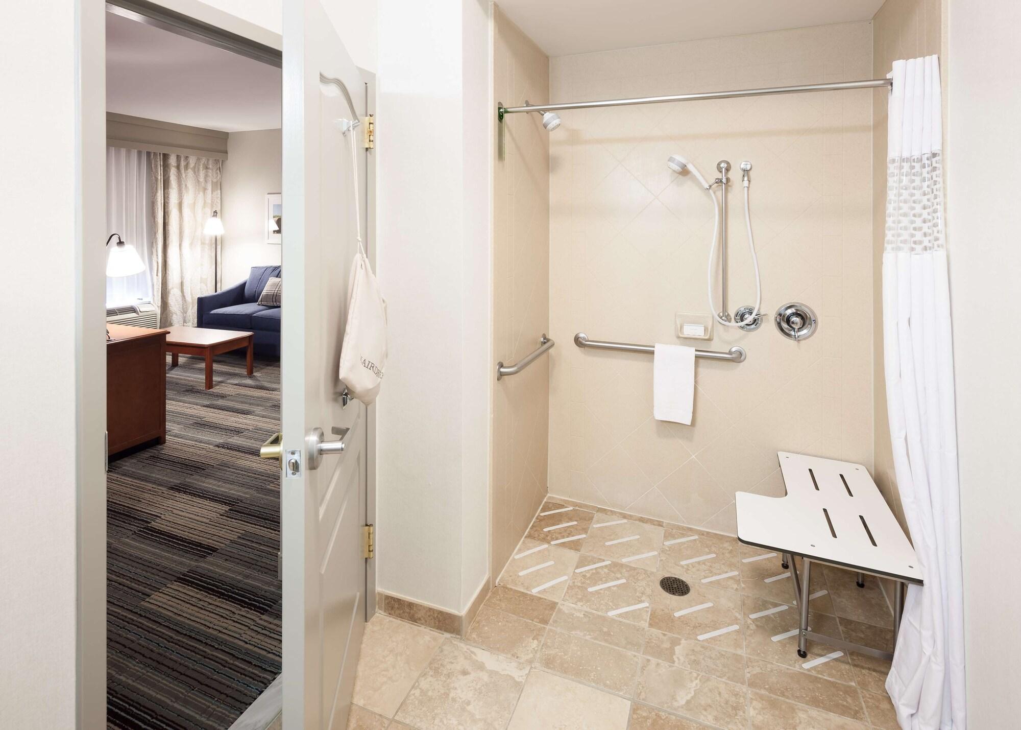 Hampton & 3* Cedar Rapids