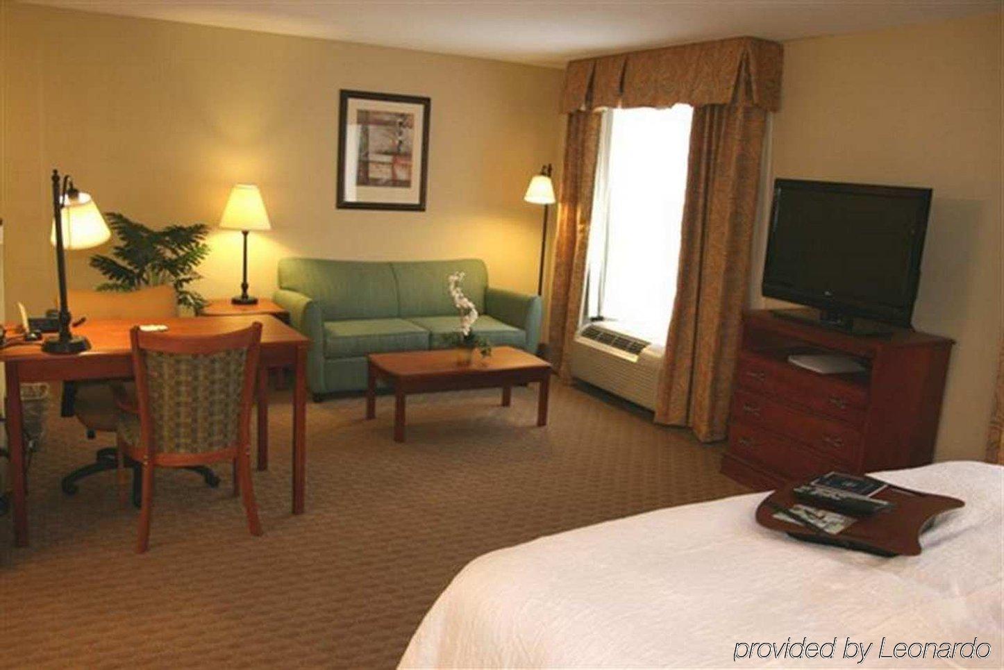 Hotel Hampton &
