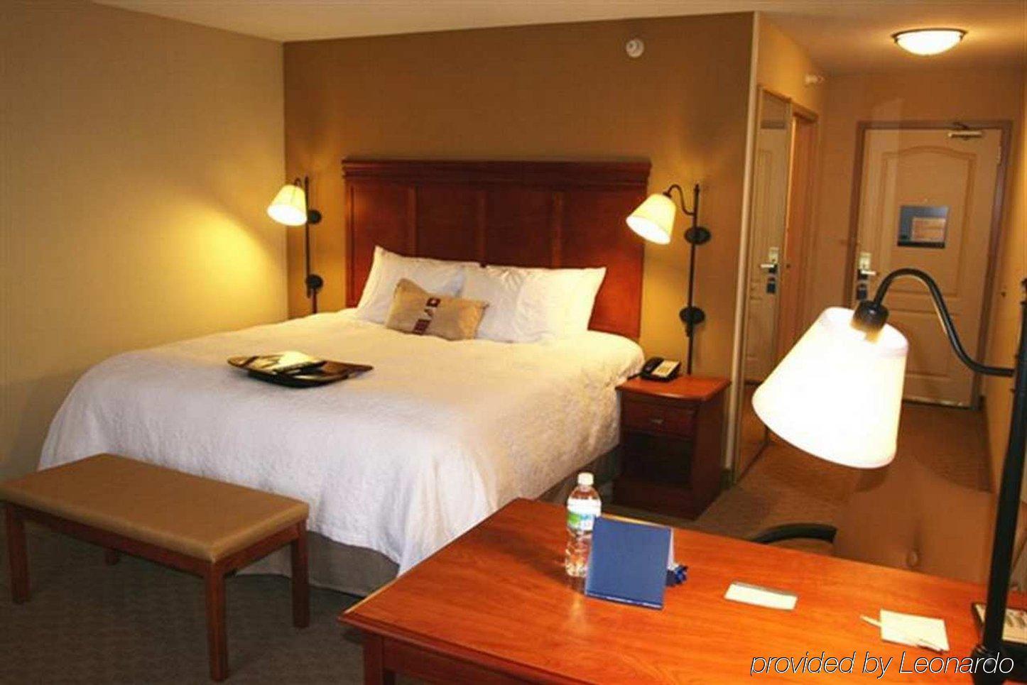 Hotel Hampton & 3*
