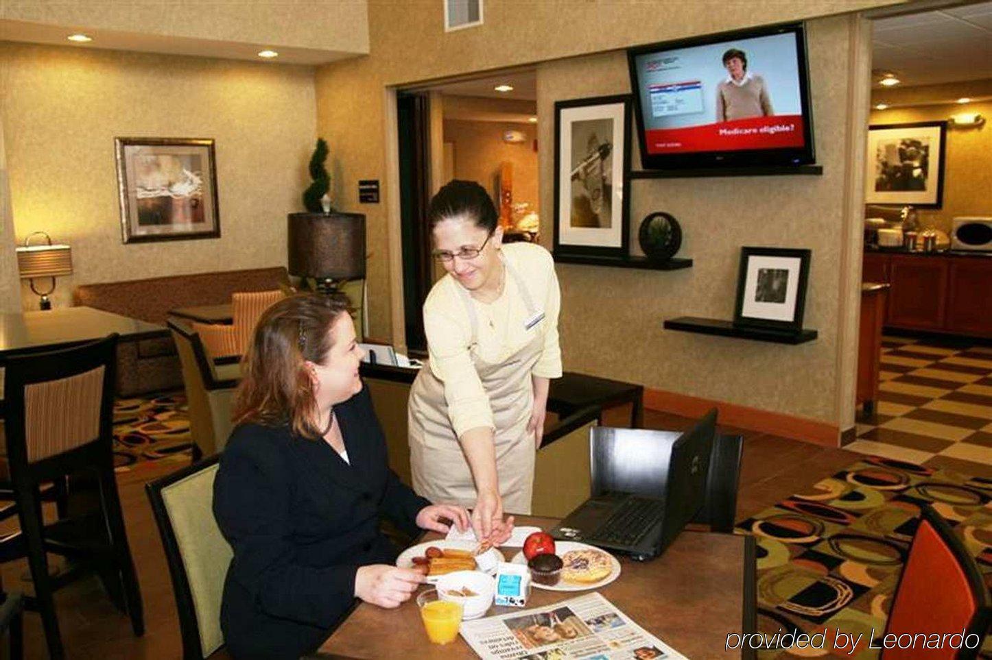 Hampton & Hotel Cedar Rapids